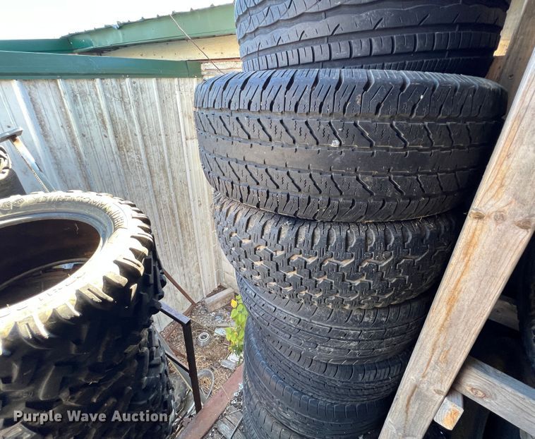 image for item KF9802 Tires