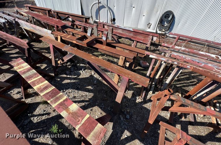 image for item KJ9037 Approximately 65 metal saw horses