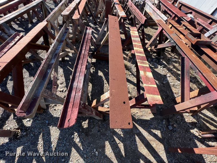 image for item KJ9037 Approximately 65 metal saw horses