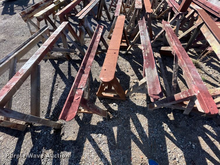 image for item KJ9037 Approximately 65 metal saw horses