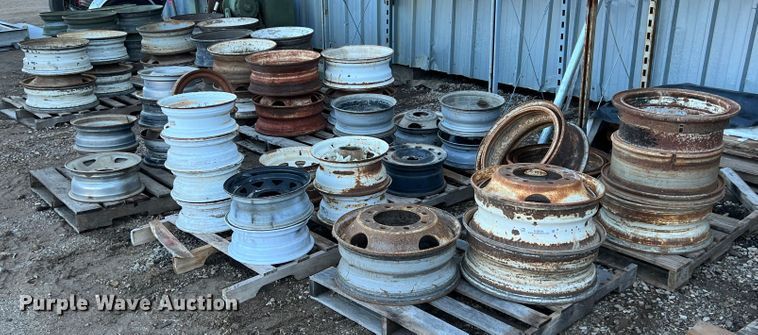 image for item KJ9044 Approximately 60 steel wheels