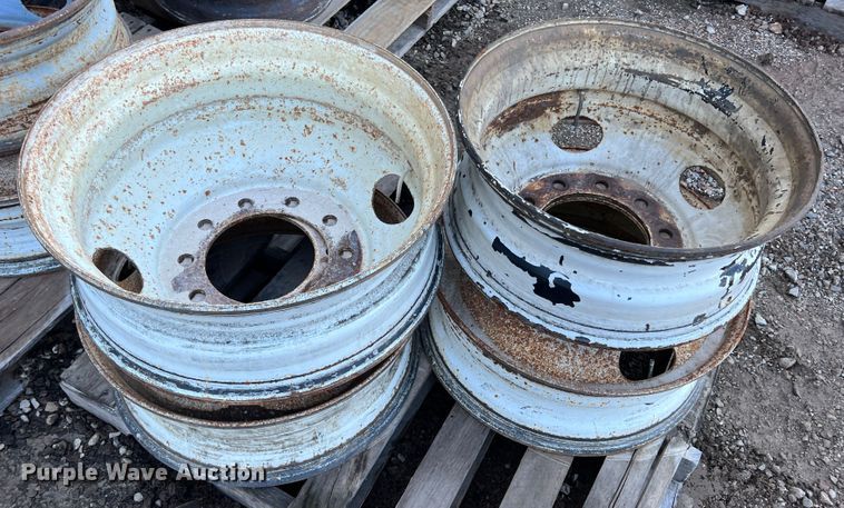 image for item KJ9044 Approximately 60 steel wheels