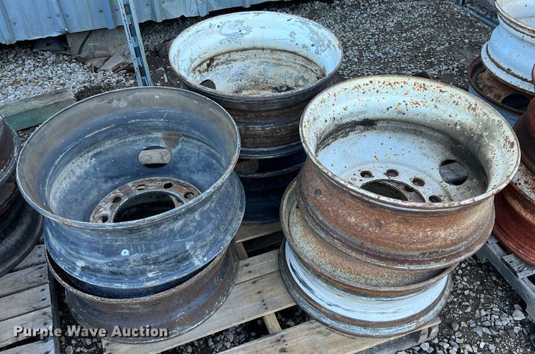 image for item KJ9044 Approximately 60 steel wheels