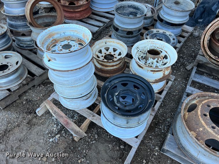 image for item KJ9044 Approximately 60 steel wheels