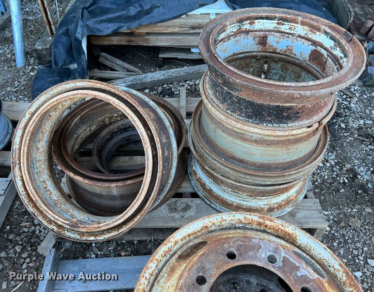 image for item KJ9044 Approximately 60 steel wheels