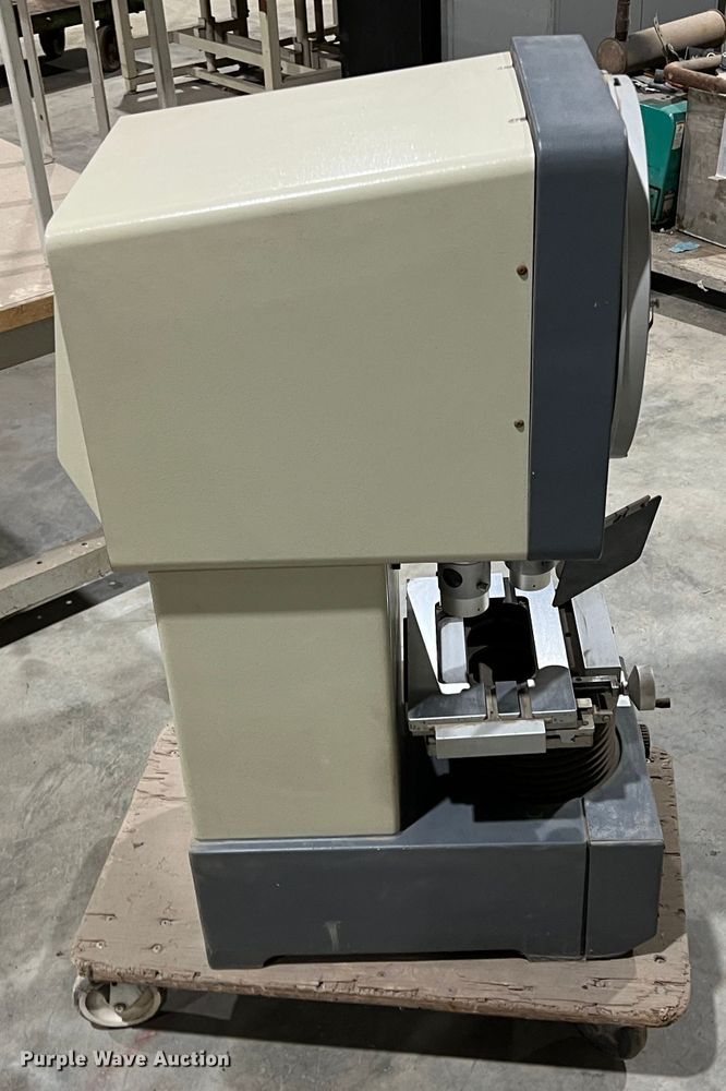 image for item KJ9057 Office supplies and equipment