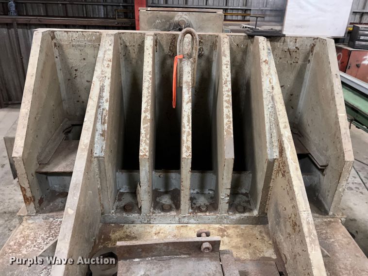 image for item KJ9069 Hydraulic press