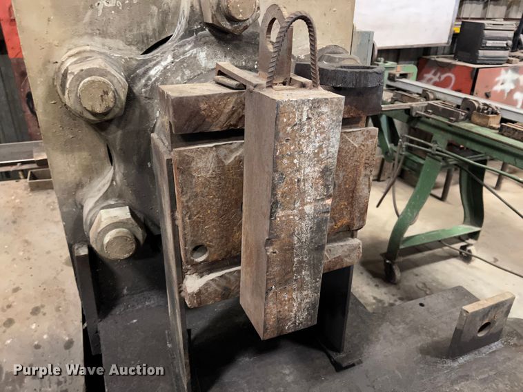 image for item KJ9069 Hydraulic press