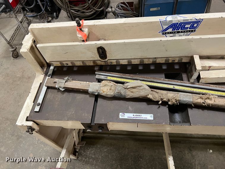 image for item KJ9083 (2) metal shears