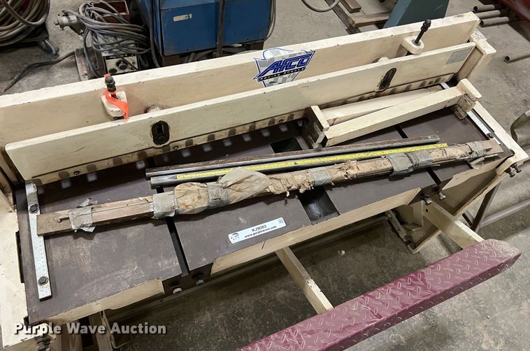 image for item KJ9083 (2) metal shears