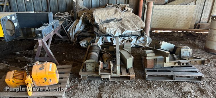 image for item KJ9108 (3) hoists