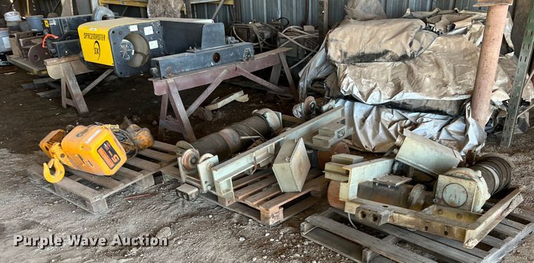 image for item KJ9108 (3) hoists