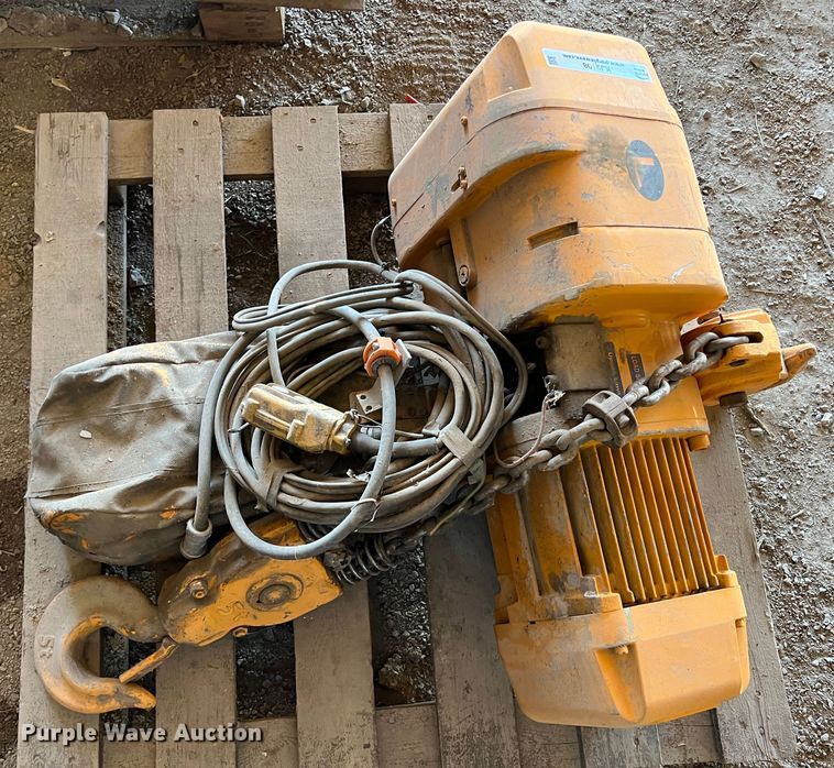 image for item KJ9108 (3) hoists