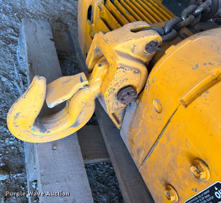 image for item KJ9108 (3) hoists