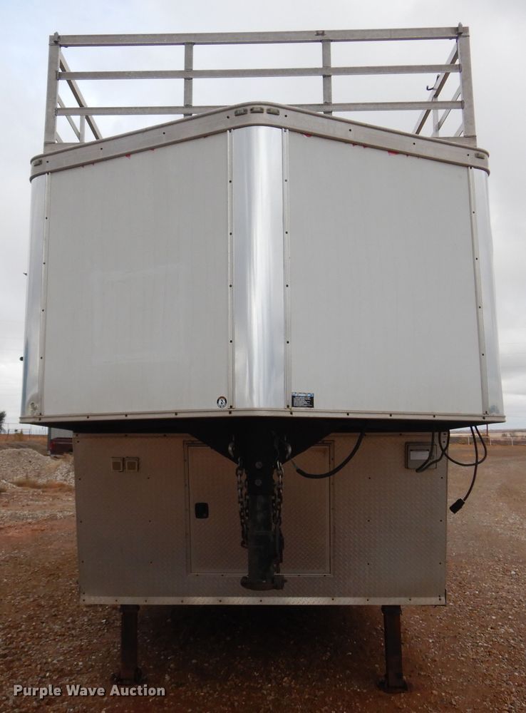 image for item KJ9132 2007 H&H  enclosed cargo trailer