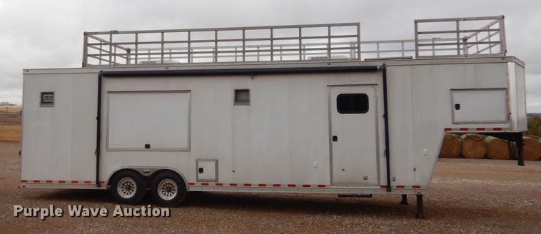 image for item KJ9132 2007 H&H  enclosed cargo trailer