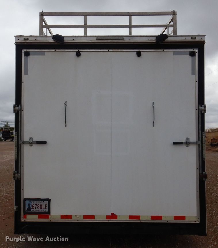image for item KJ9132 2007 H&H  enclosed cargo trailer