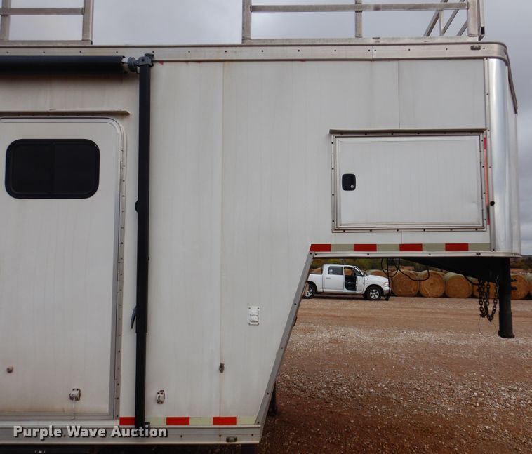 image for item KJ9132 2007 H&H  enclosed cargo trailer