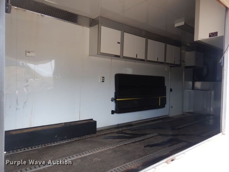 image for item KJ9132 2007 H&H  enclosed cargo trailer