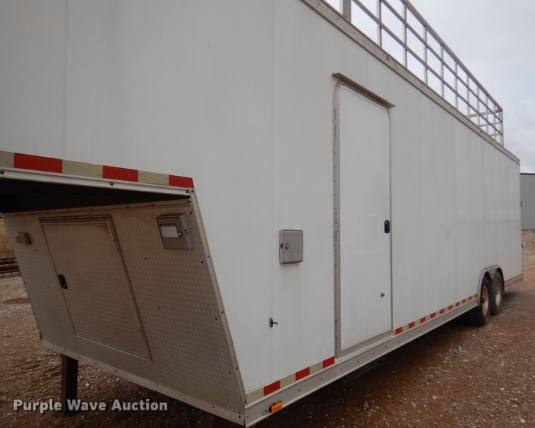 image for item KJ9132 2007 H&H  enclosed cargo trailer