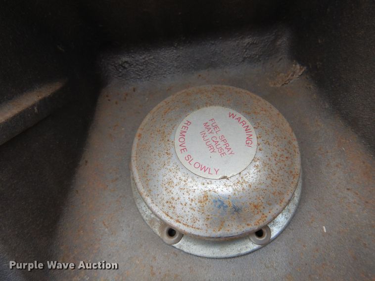 image for item KJ9132 2007 H&H  enclosed cargo trailer