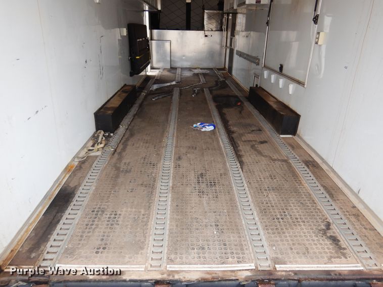image for item KJ9132 2007 H&H  enclosed cargo trailer