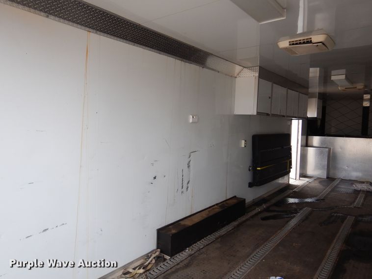 image for item KJ9132 2007 H&H  enclosed cargo trailer