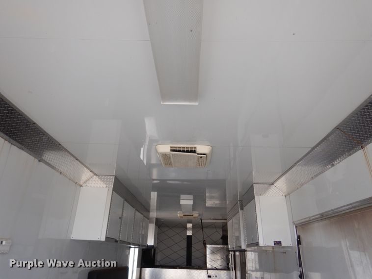 image for item KJ9132 2007 H&H  enclosed cargo trailer