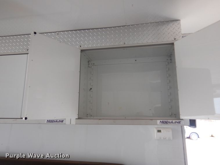 image for item KJ9132 2007 H&H  enclosed cargo trailer