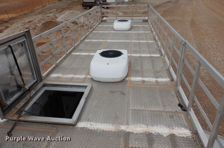 image for item KJ9132 2007 H&H  enclosed cargo trailer