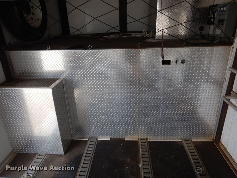 image for item KJ9132 2007 H&H  enclosed cargo trailer