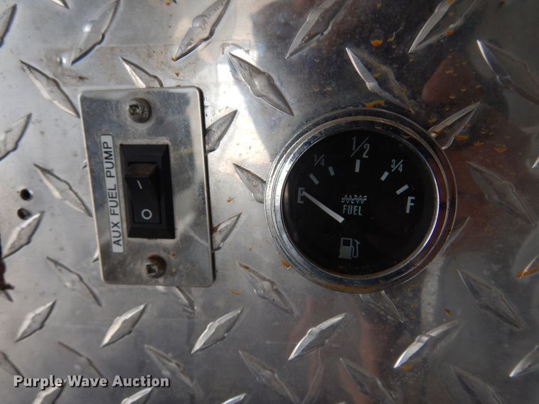 image for item KJ9132 2007 H&H  enclosed cargo trailer