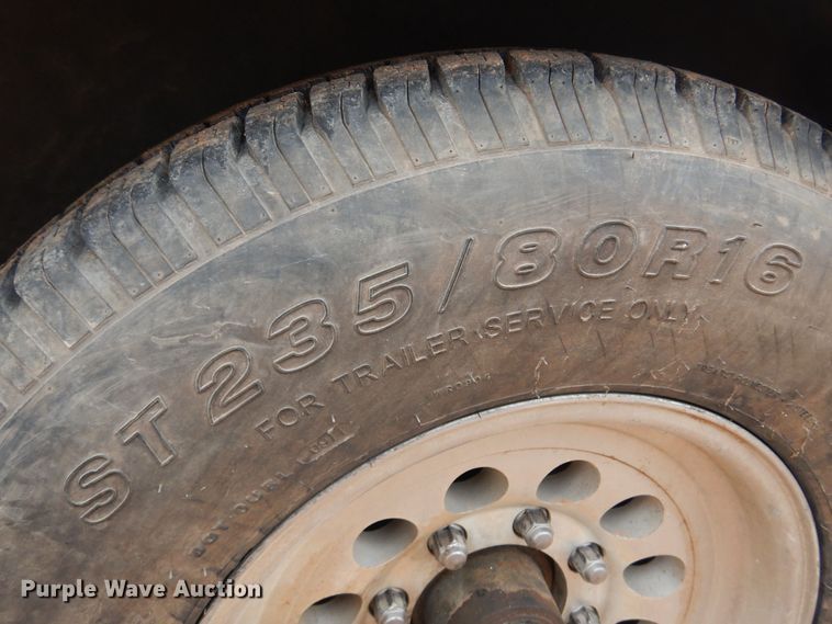 image for item KJ9132 2007 H&H  enclosed cargo trailer