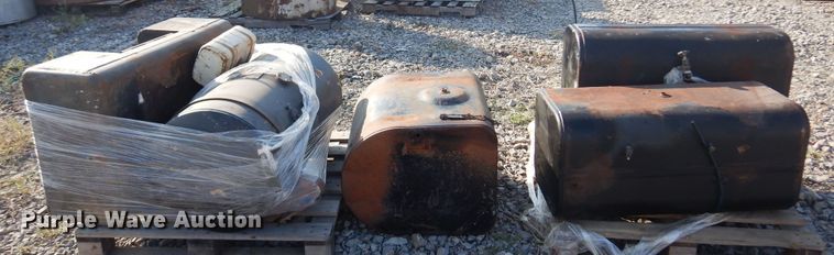 image for item KO9835 (27) tanks