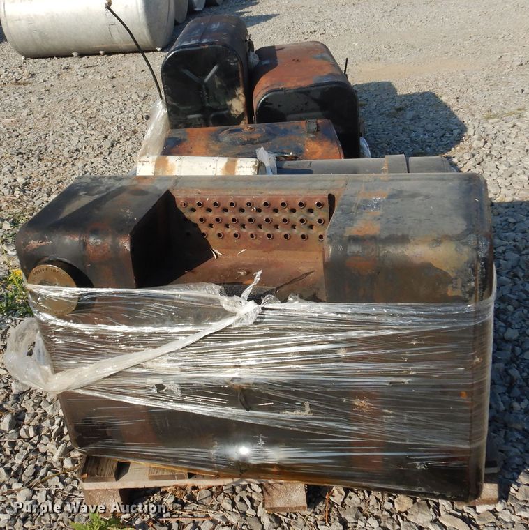 image for item KO9835 (27) tanks