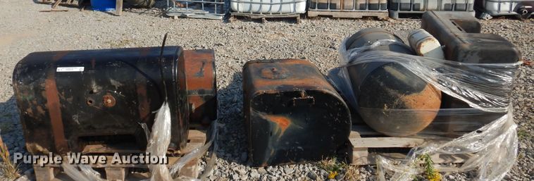 image for item KO9835 (27) tanks