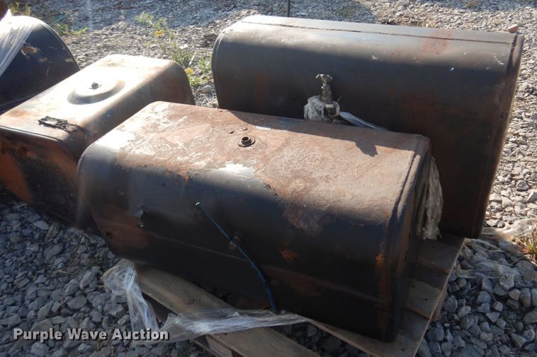 image for item KO9835 (27) tanks