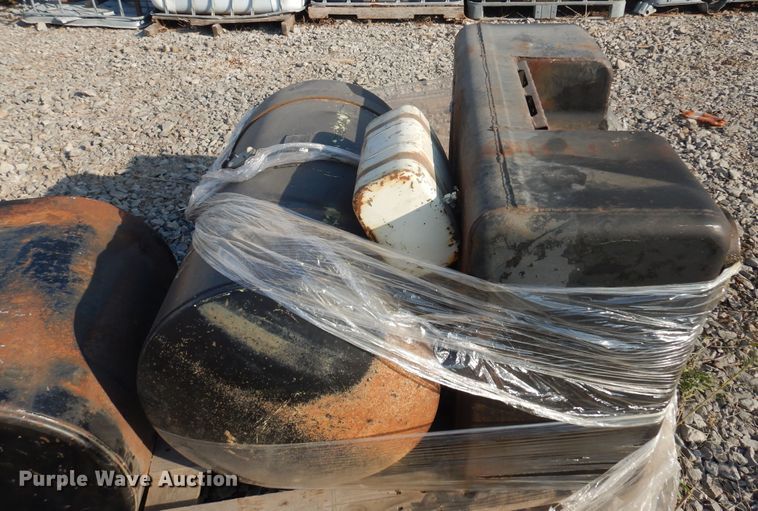 image for item KO9835 (27) tanks