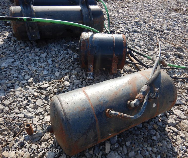 image for item KO9835 (27) tanks