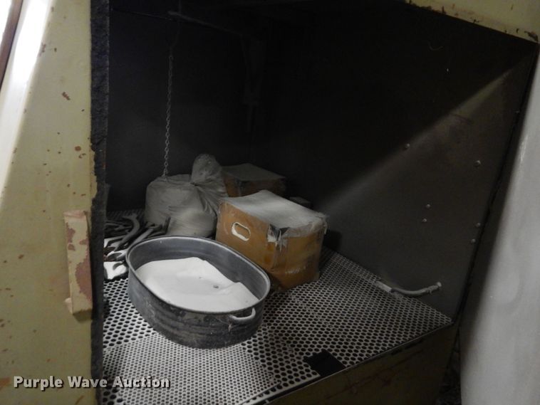 image for item KO9850 Empire PF-4848  sandblast cabinet