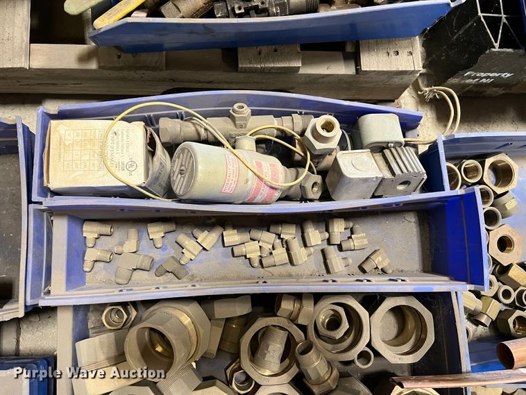 image for item KO9858 Building materials