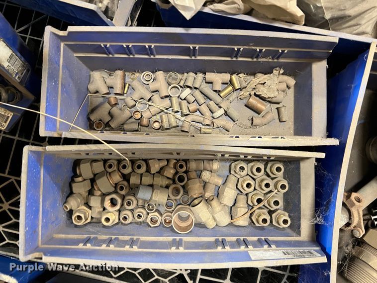 image for item KO9858 Building materials