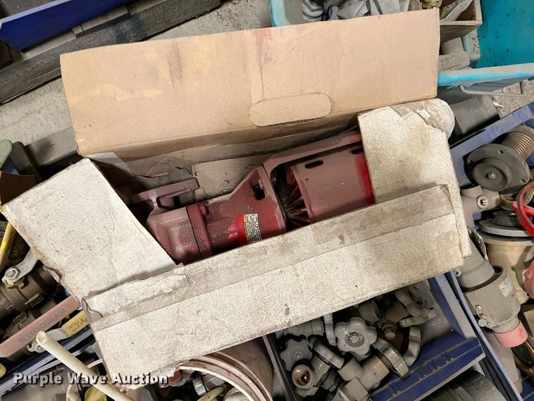 image for item KO9858 Building materials