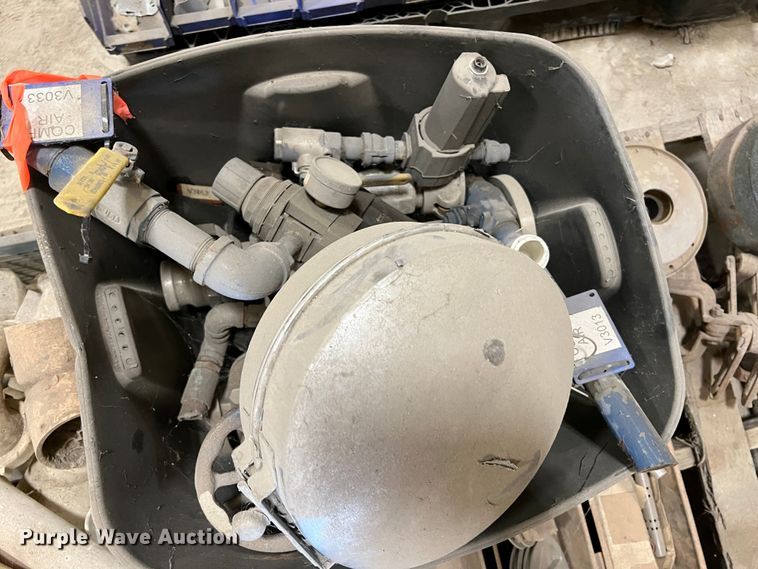 image for item KO9858 Building materials