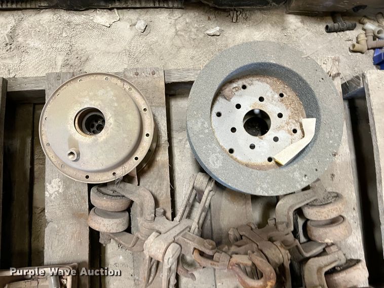 image for item KO9858 Building materials