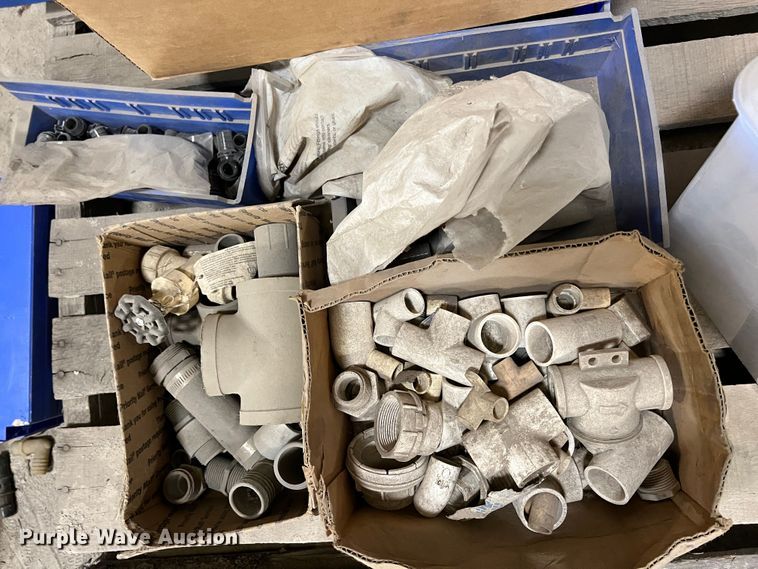 image for item KO9858 Building materials