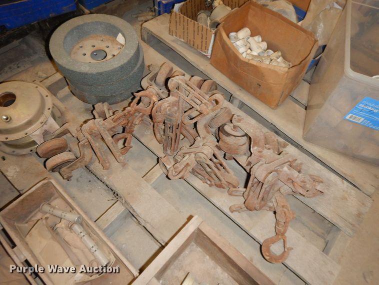 image for item KO9858 Building materials