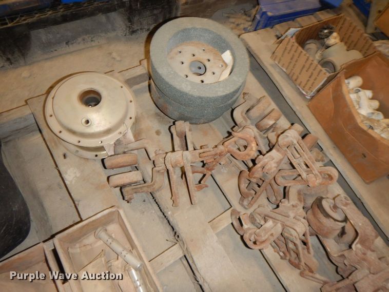 image for item KO9858 Building materials