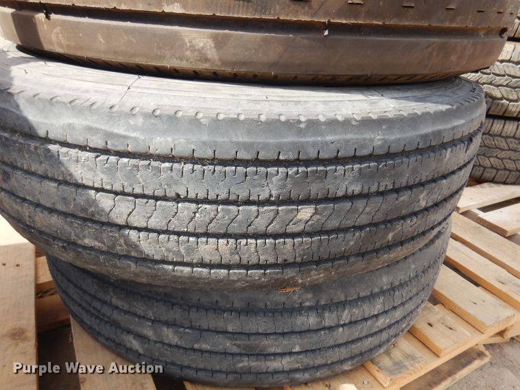 image for item KO9871 (48) tires