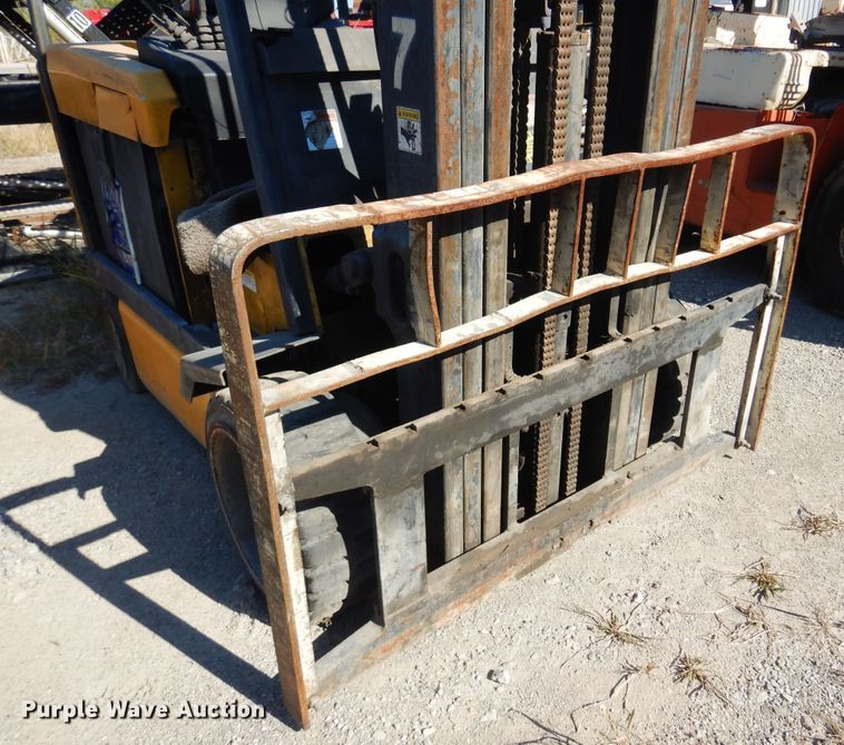 image for item KO9901 Yale ERC065  forklift